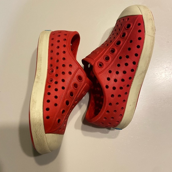 Native Jefferson water shoes size 8 - Picture 4 of 5